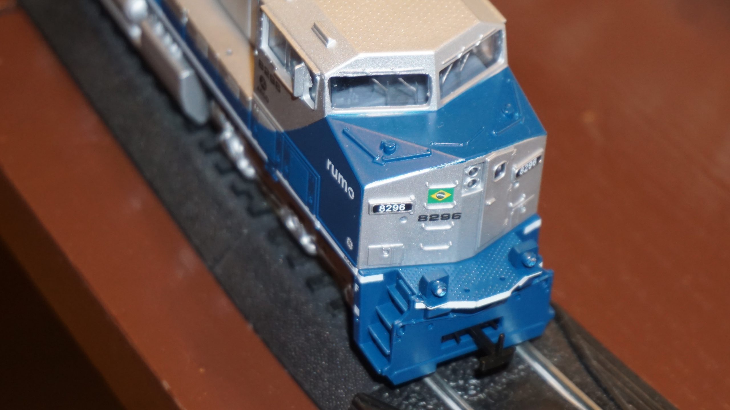 Lokomotywa Diesel AC44i RUMO Phase II 3073 HO 1:87 - obrazek 4