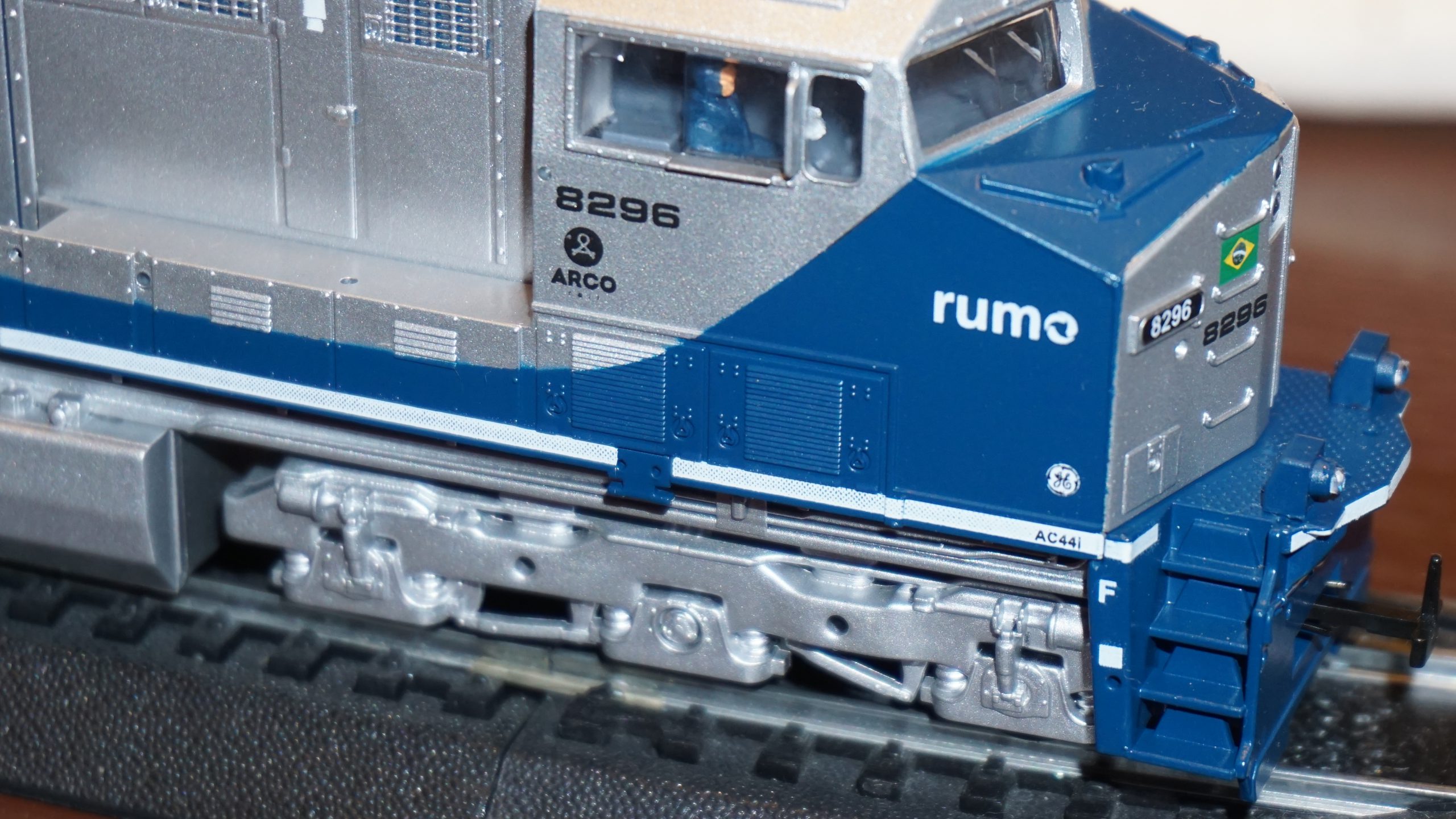 Lokomotywa Diesel AC44i RUMO Phase II 3073 HO 1:87 - obrazek 6