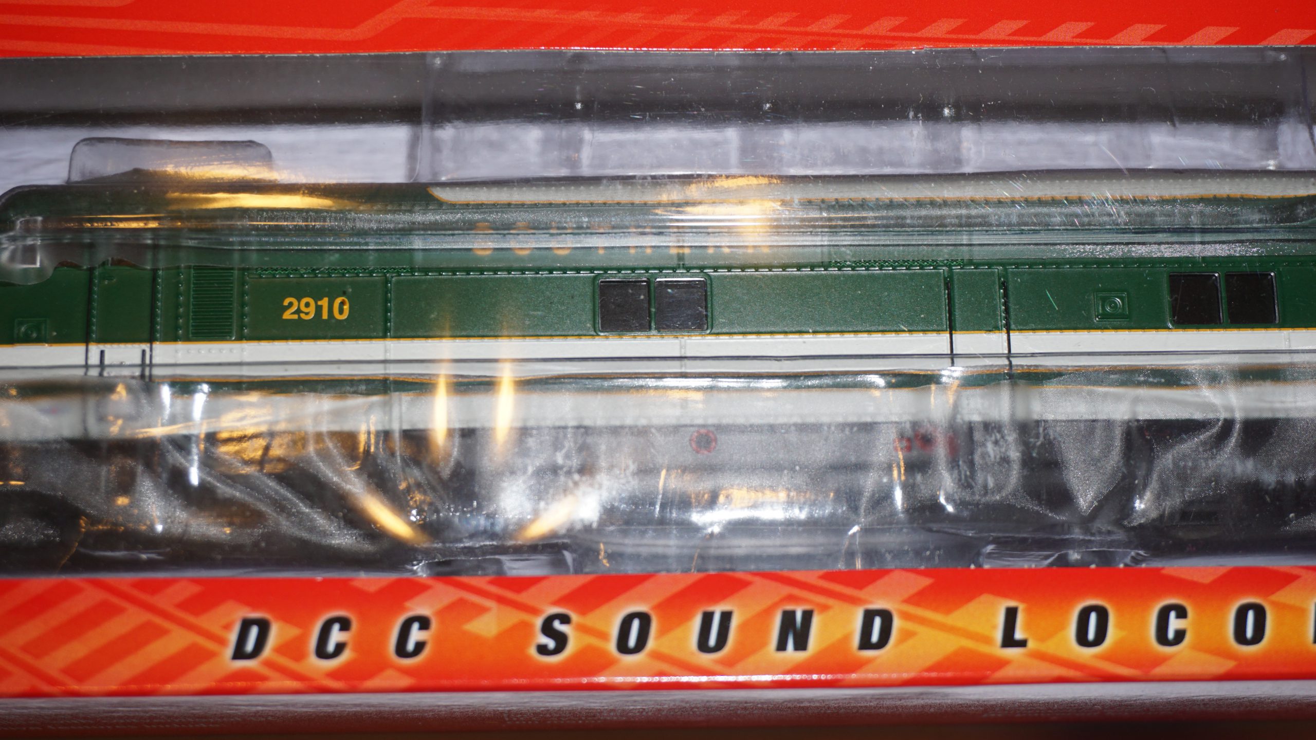 Lokomotywa Diesel E-7A SOUTHERN DCC & SOUND Bachmann HO 1:87 - obrazek 14