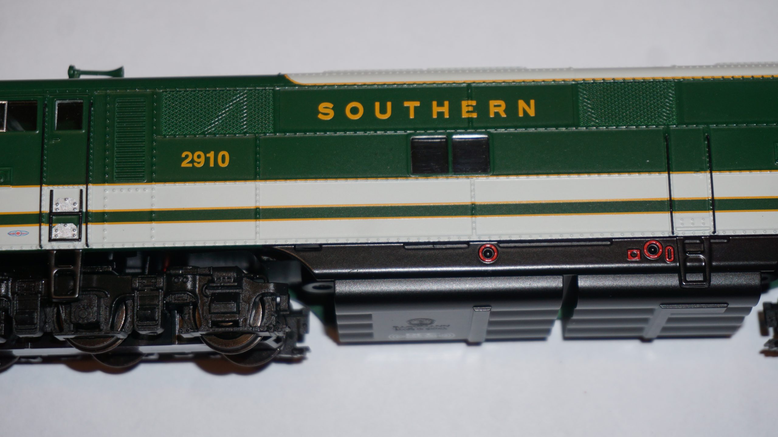 Lokomotywa Diesel E-7A SOUTHERN DCC & SOUND Bachmann HO 1:87 - obrazek 10