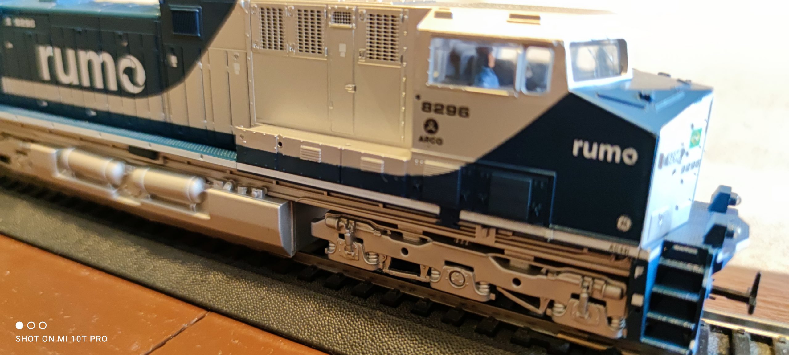 Lokomotywa Diesel AC44i RUMO Phase II 3073 HO 1:87 - obrazek 15